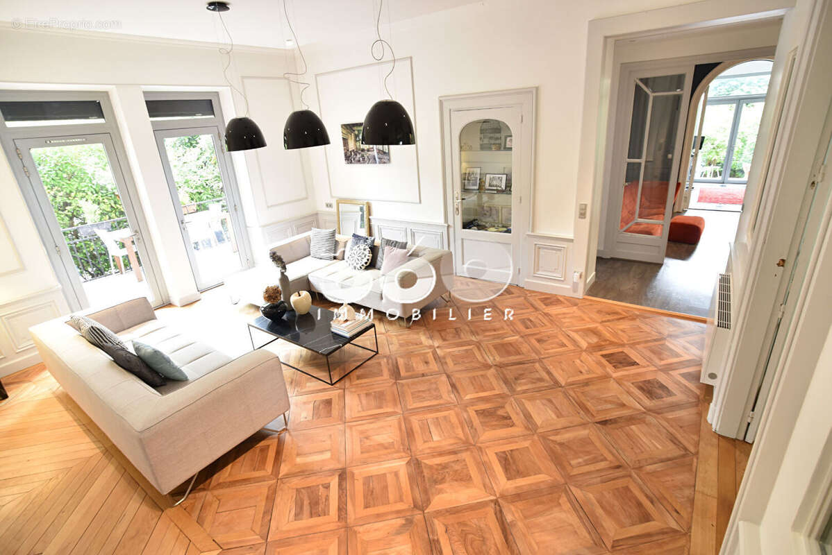 Appartement à AIX-LES-BAINS