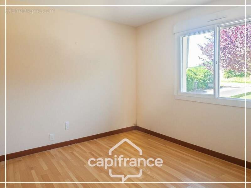 Maison avec sous-sol, 3 chambres, jardin, garage, accès de plain pied depuis la terrasse - photo 6