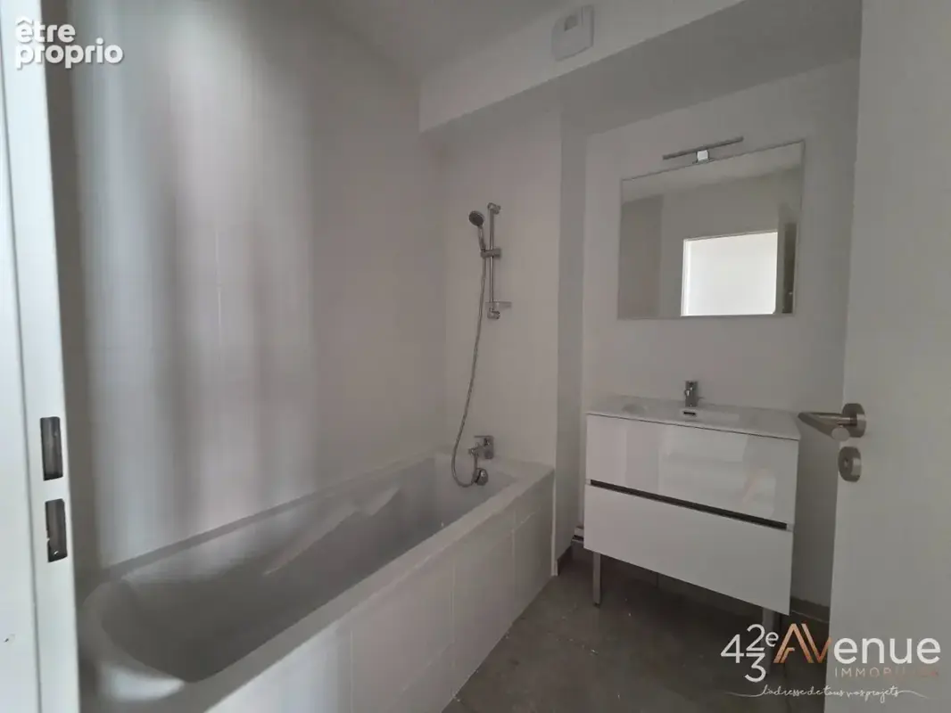 Appartement 4 pièces 80 m² à vendre à Saint-Etienne (42000) - photo 7