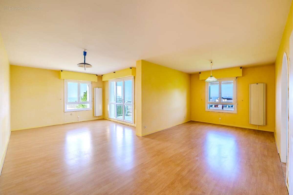Appartement à BOIS-GUILLAUME