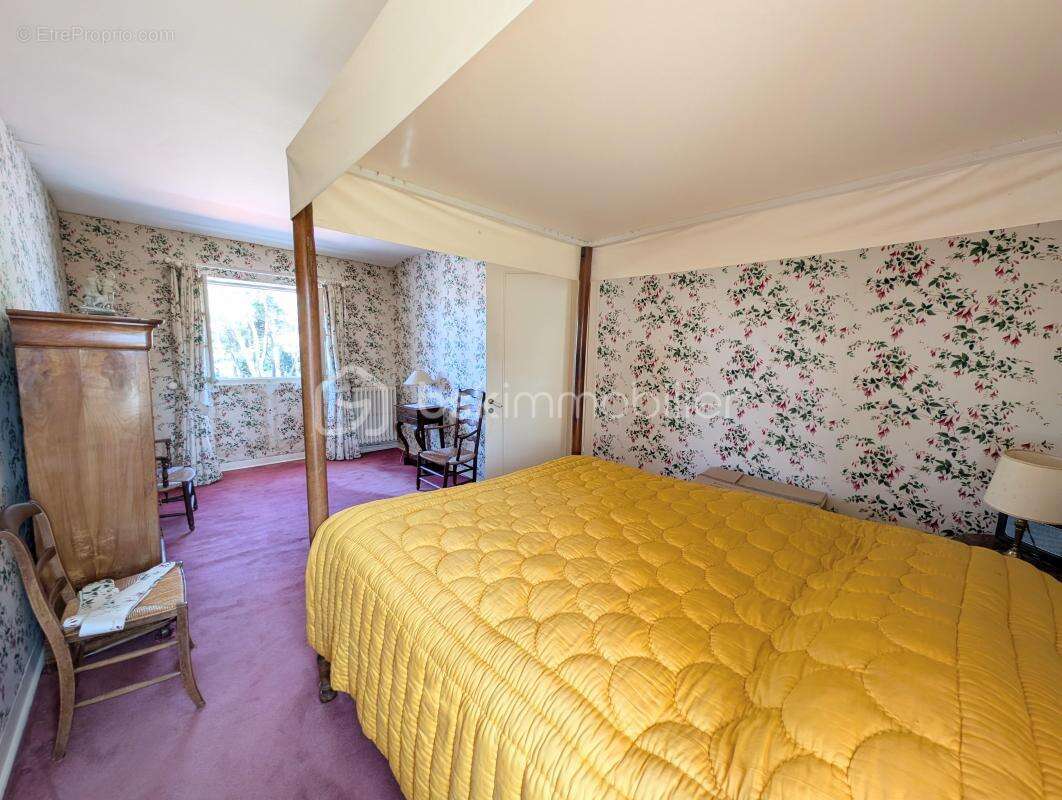 Maison bourgeoise proche bourg avec grand terrain - a renover - photo 8
