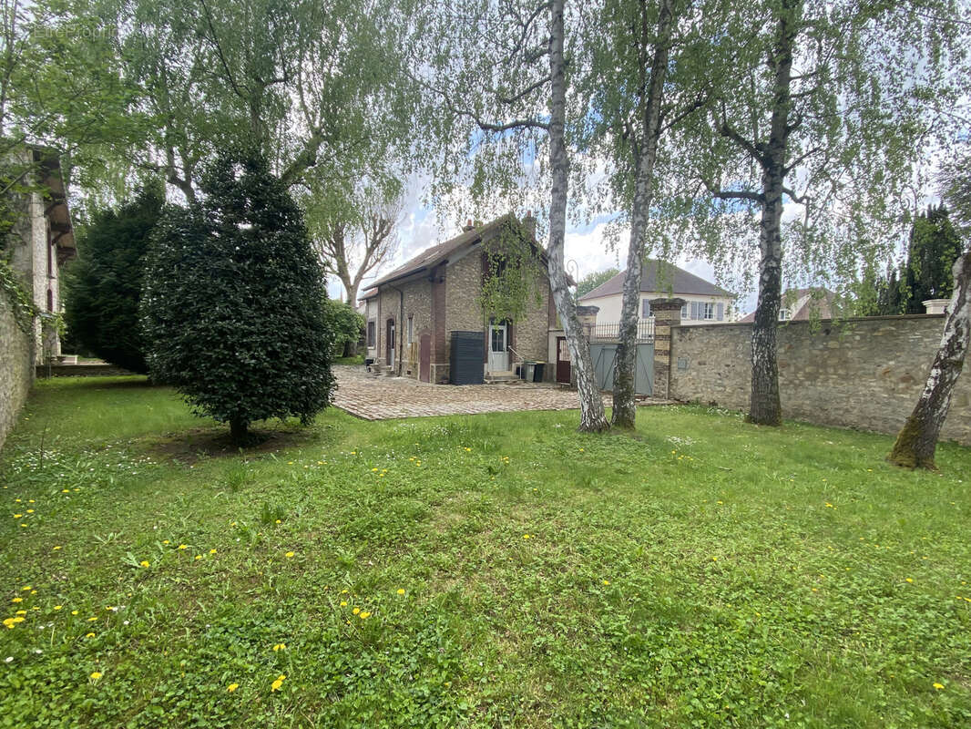 Maison à PLAILLY