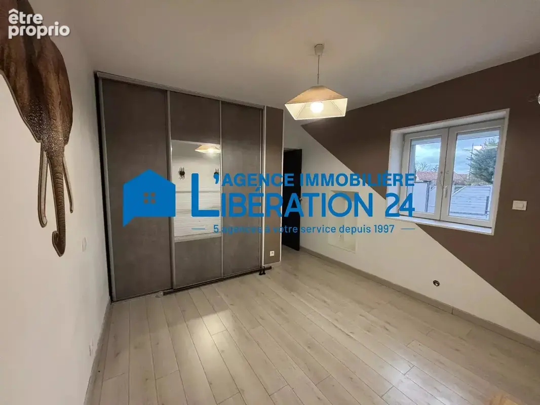 Maison  170 m² à Craintilleux avec piscine - photo 8