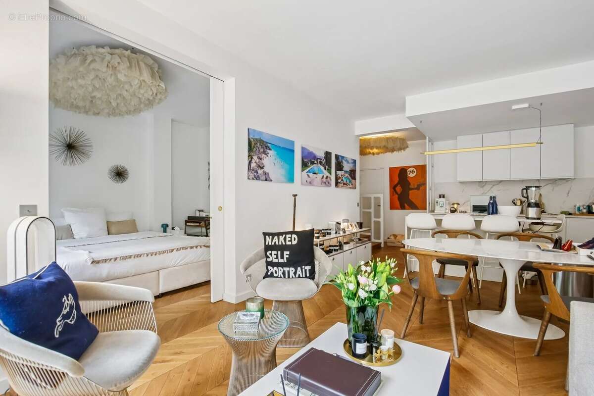 Appartement à NEUILLY-SUR-SEINE