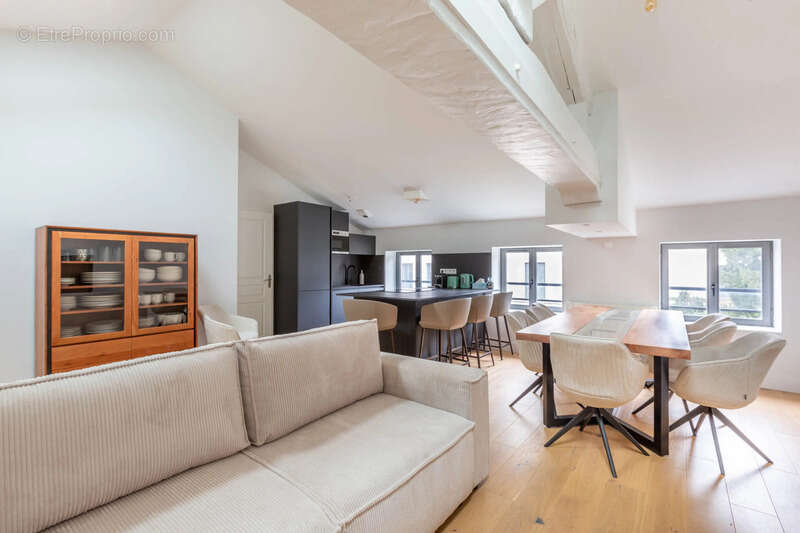 Appartement à CHAMPAGNE-AU-MONT-D'OR