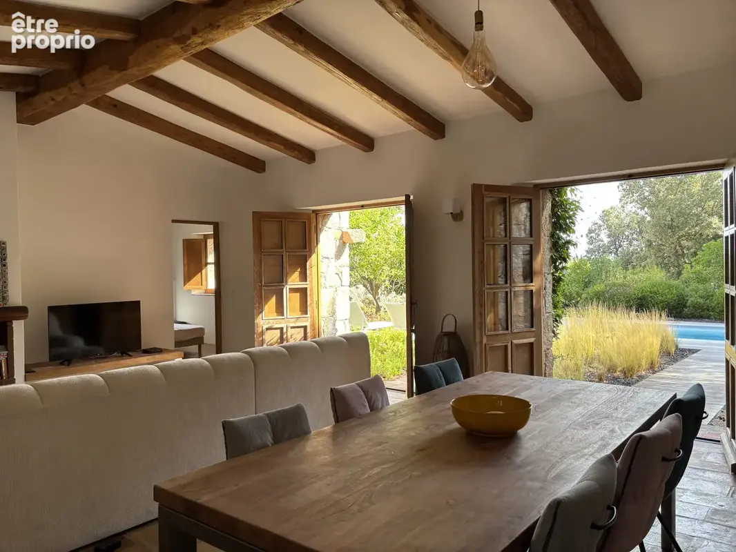 Charmante bergerie de 116m2 avec piscine et jardin arboré - photo 9