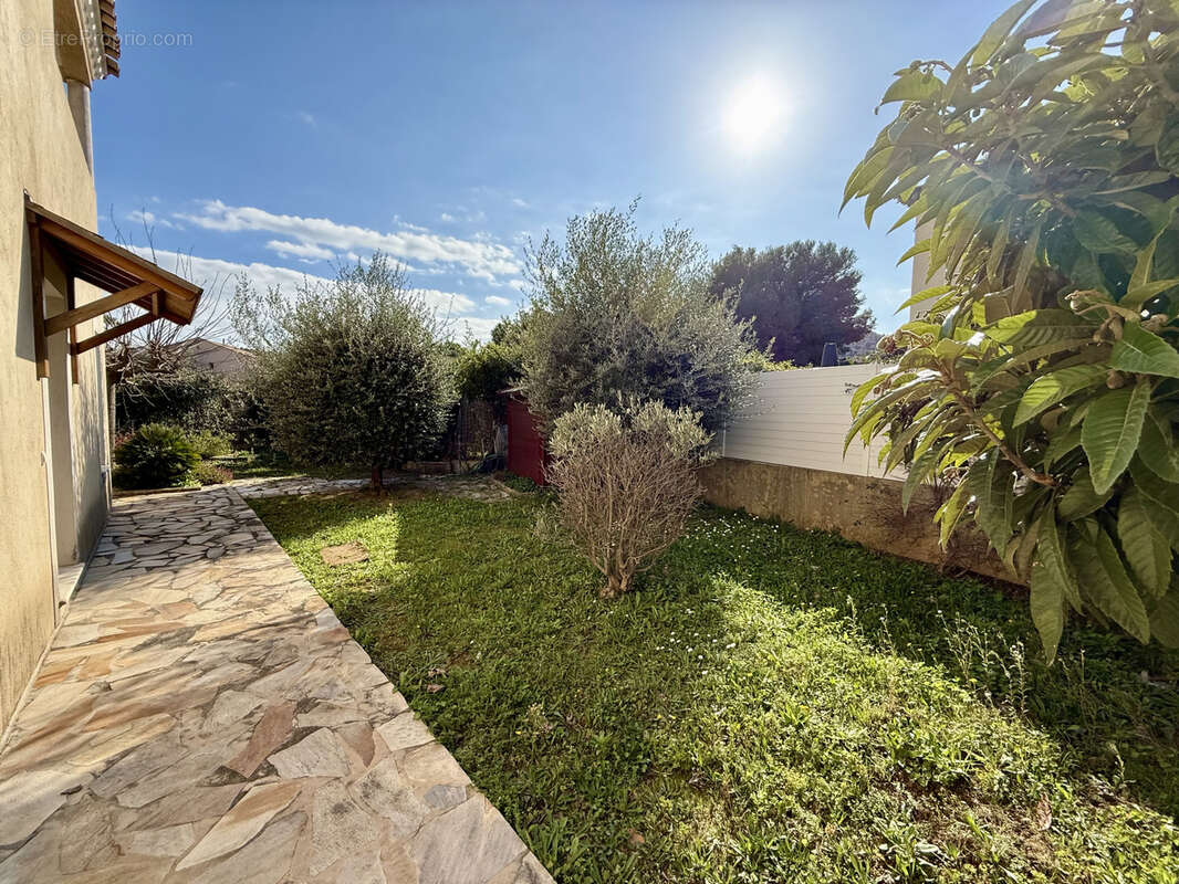 Maison à SIX-FOURS-LES-PLAGES