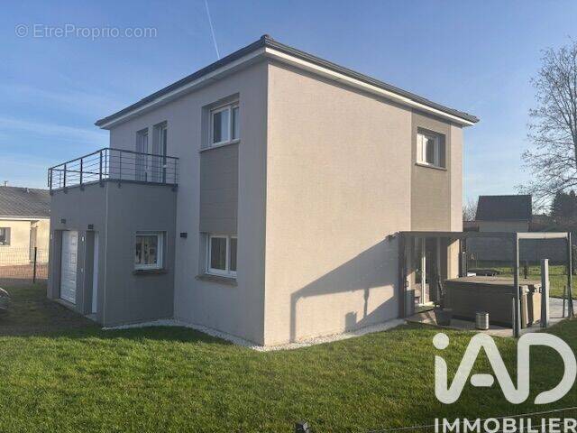 Photo 1 - Maison à THAON-LES-VOSGES