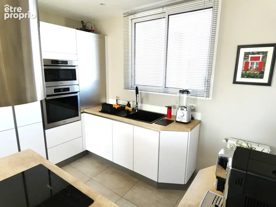 Appartement trés lumineux t3 ascenseur centre ville Alès - photo 5