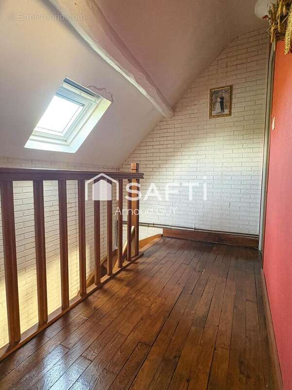 Maison 95 m² à Neufchatel-En-Saosnois  - photo 8