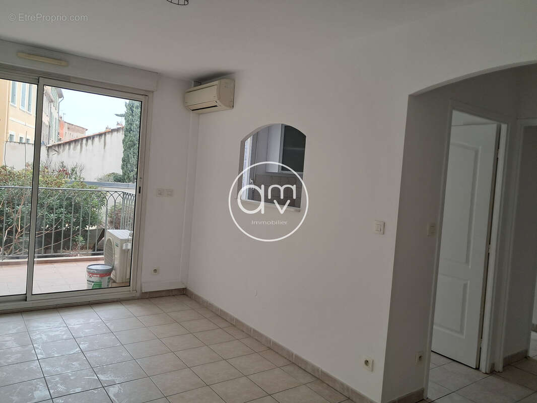 Appartement à HYERES