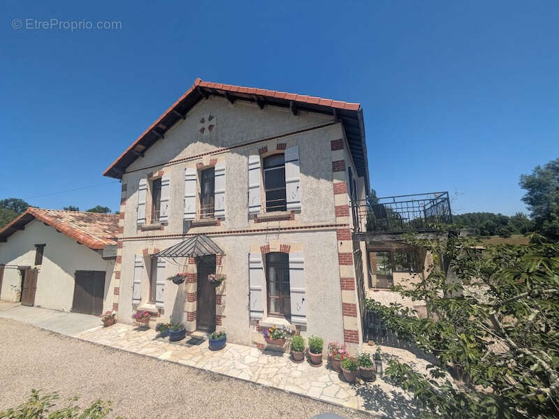 Maison à LA BARDE