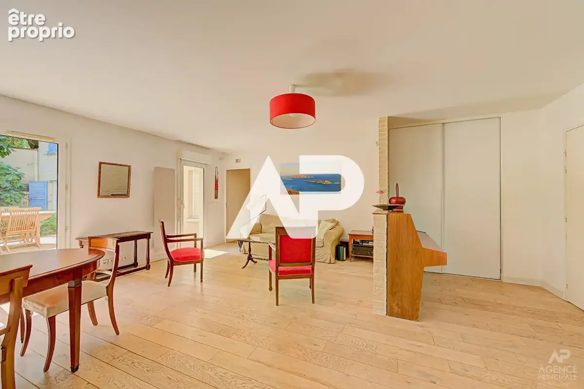 Appartement Rueil Malmaison 5 pièce(s) 127.88 m2 - photo 3