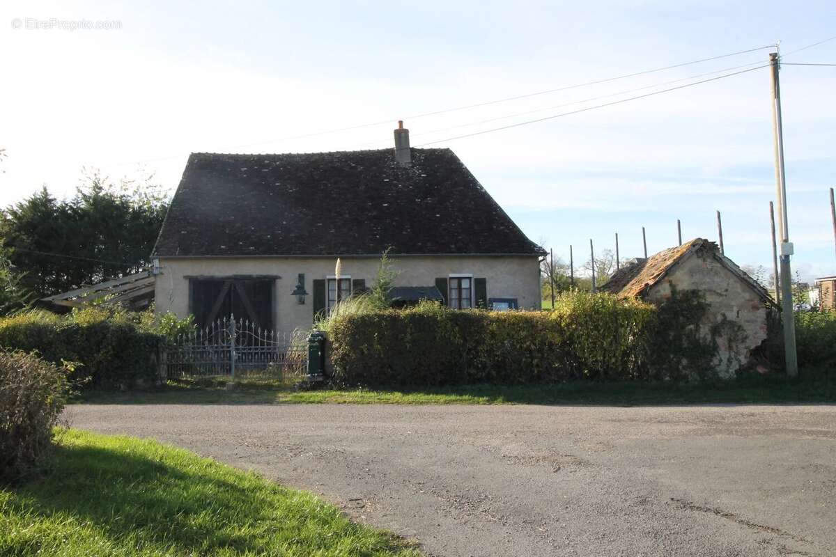 Maison à LA NOCLE-MAULAIX