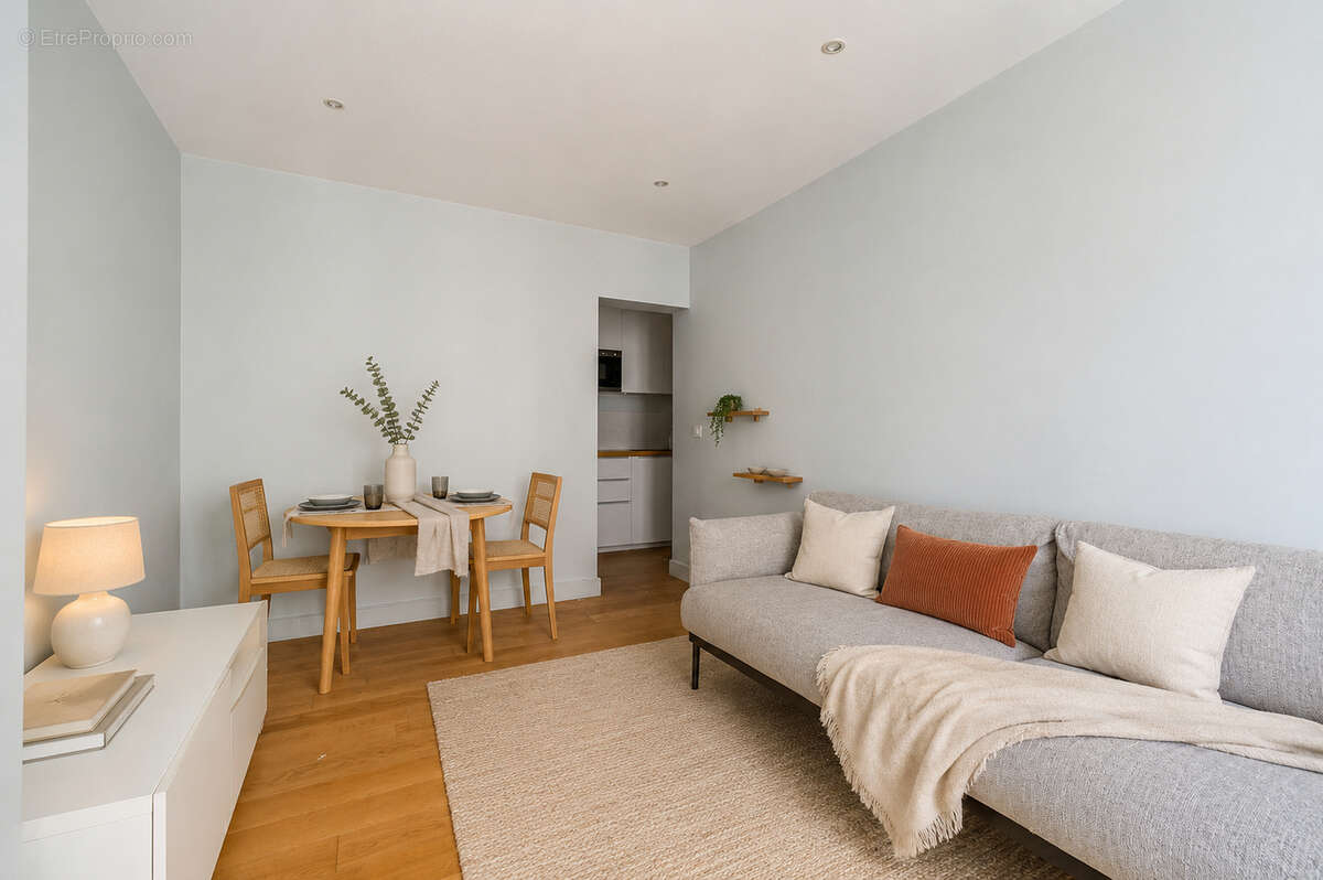 Appartement à PARIS-18E
