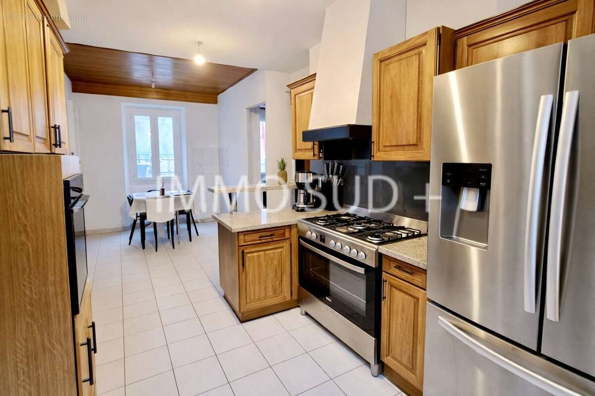 Maison à LIVET-ET-GAVET