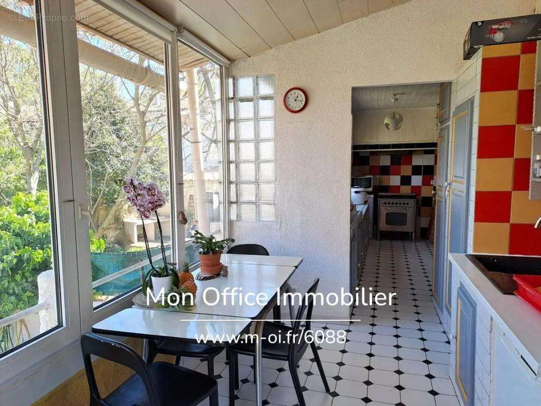 Maison à PELISSANNE