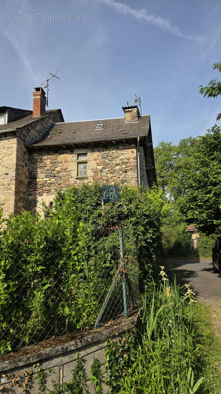 Maison à SAINT-COME-D'OLT
