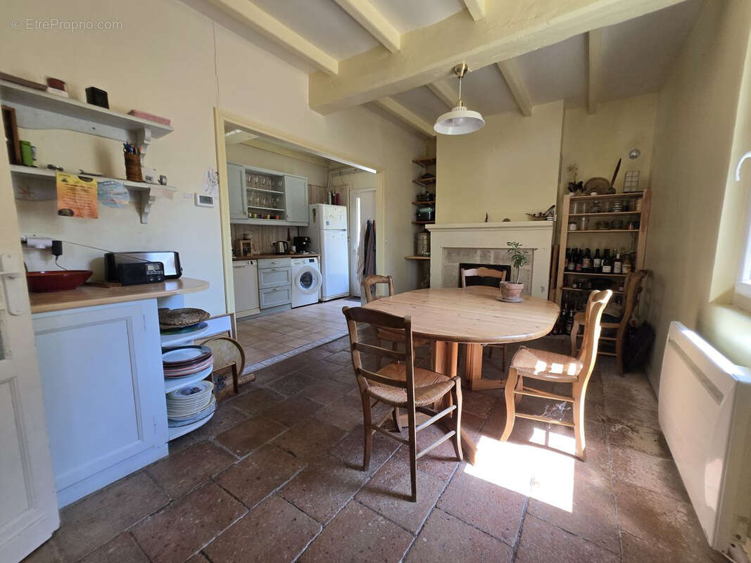 Ensemble de 3 habitations sur un parc de 2ha76 avec étang! - photo 5