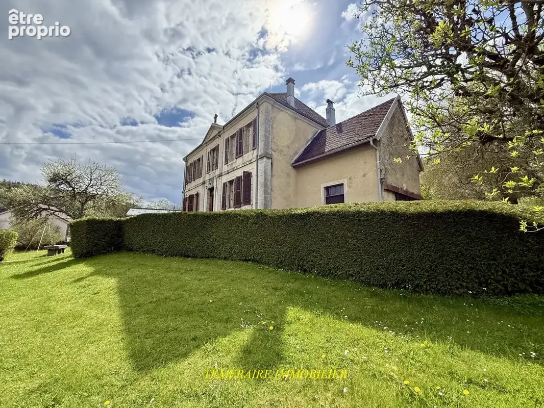10 min de Champagnole - Les Nans - Situé au centre du village, ancien Presbytère des années 1800 - photo 3