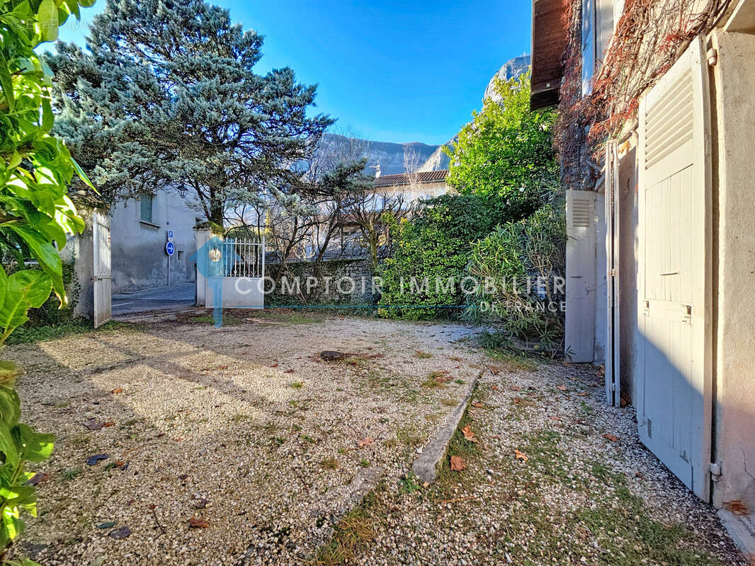 Maison a vendre - crolles 39820 - agence immobiliere - comptoir immobilier  gresivaudan - dpt38 - photo 8