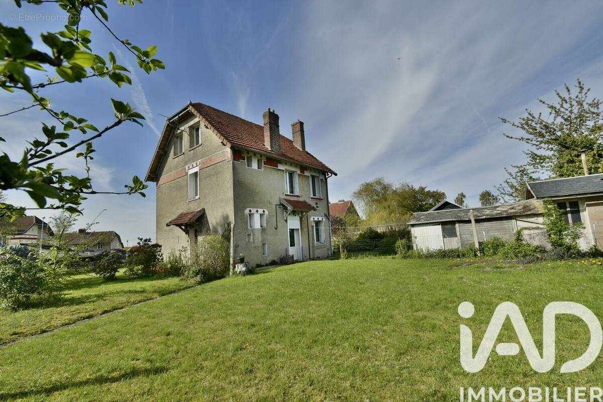 Photo 1 - Maison à MONTDIDIER