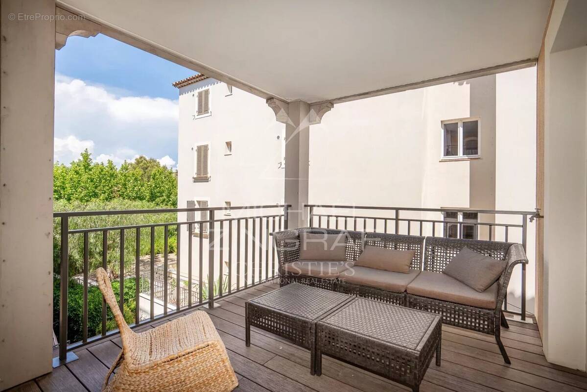 Appartement à SAINT-TROPEZ