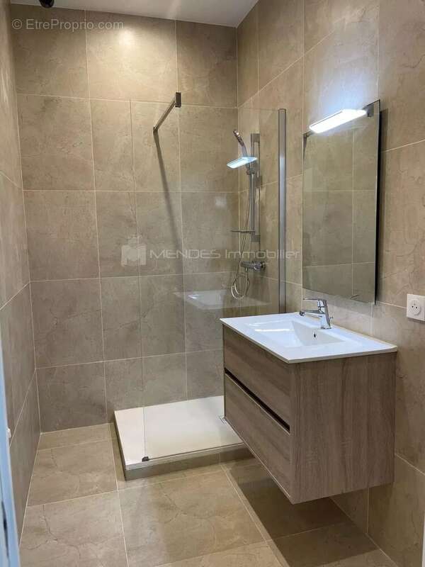Grand duplex 5 pieces renove centre carnoles - photo 3