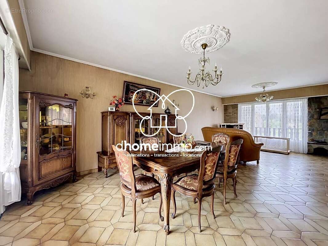 Maison à RAIMBEAUCOURT