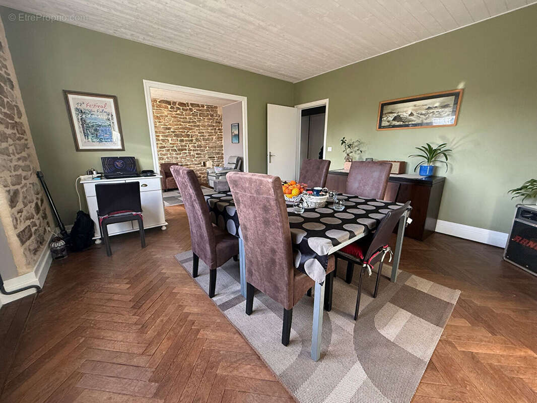 Maison à PLONEOUR-LANVERN