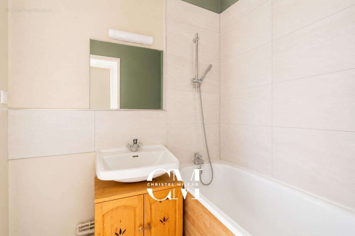 Appartement Le Bouscat centre  4 pièces 86 m2 parking et balcon - photo 9