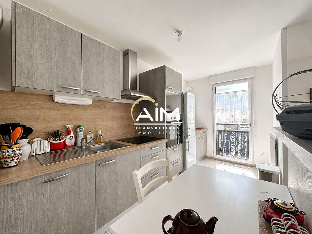 Appartement à BALLAN-MIRE