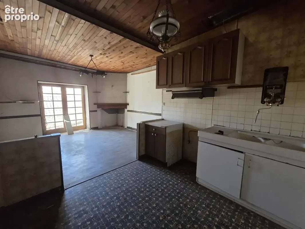 Immeuble de caractère avec potentiel d'aménagement au cœur du village - photo 6