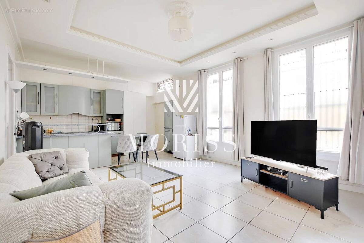Appartement à PARIS-18E