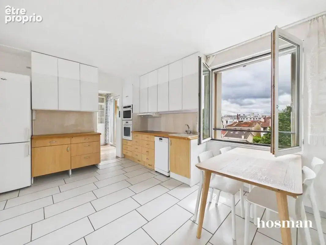 Dernier étage, terrasse, et vue dégagée ! Appartement 3 pièces de 63 m² avec cave - Rue Murillo, Vanves - photo 2