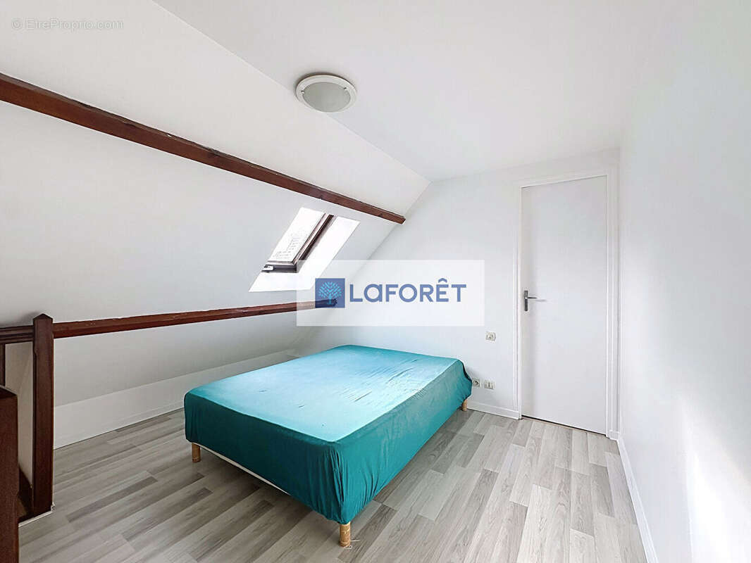 Appartement à SARTROUVILLE