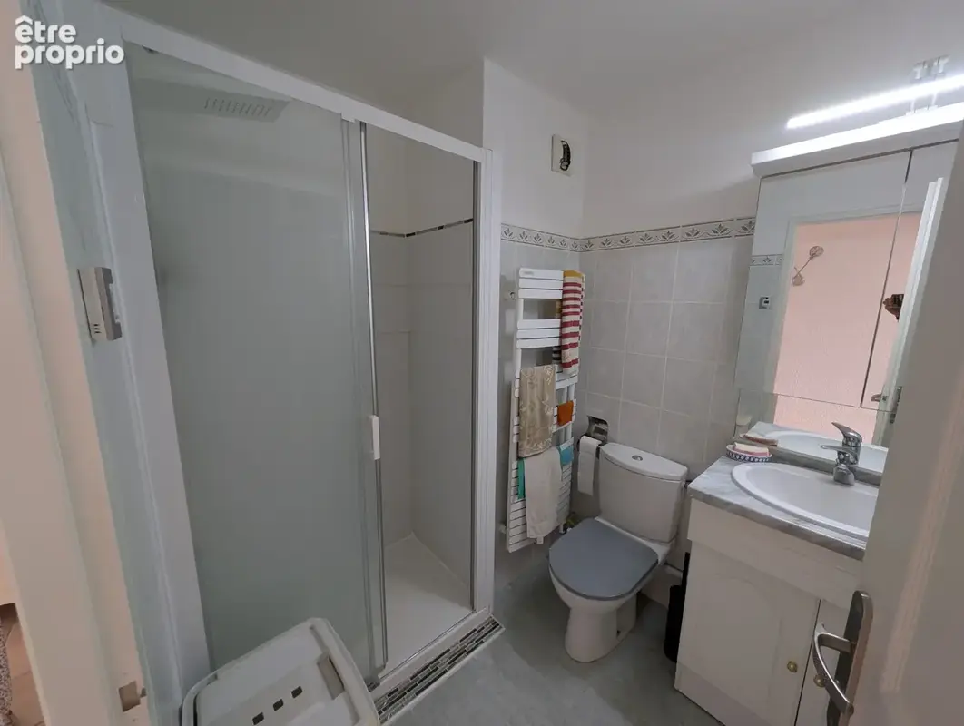 Rare à la vente   Appartement 102 m2 à 200 m de la mer, quartier des Lônes - photo 10