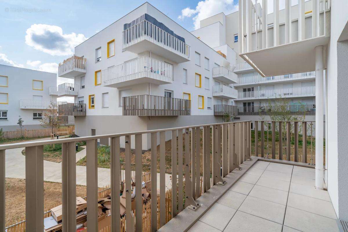 Appartement de 4 pièces de 84 m² à La Courneuve - photo 4
