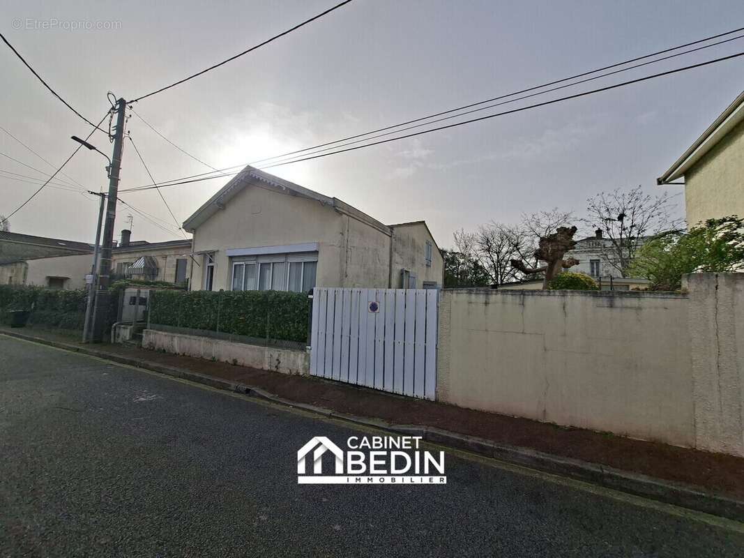 Maison à VILLENAVE-D'ORNON