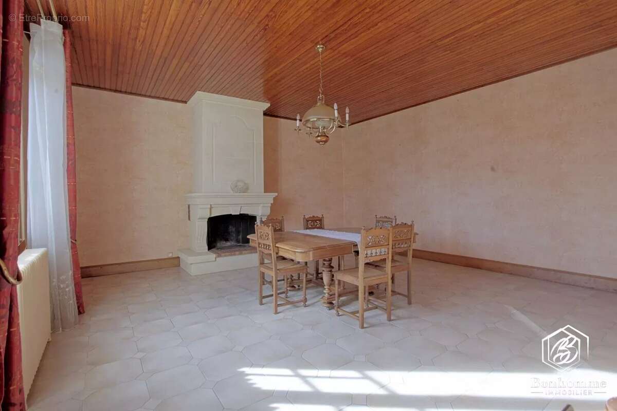 Maison à LANDIRAS