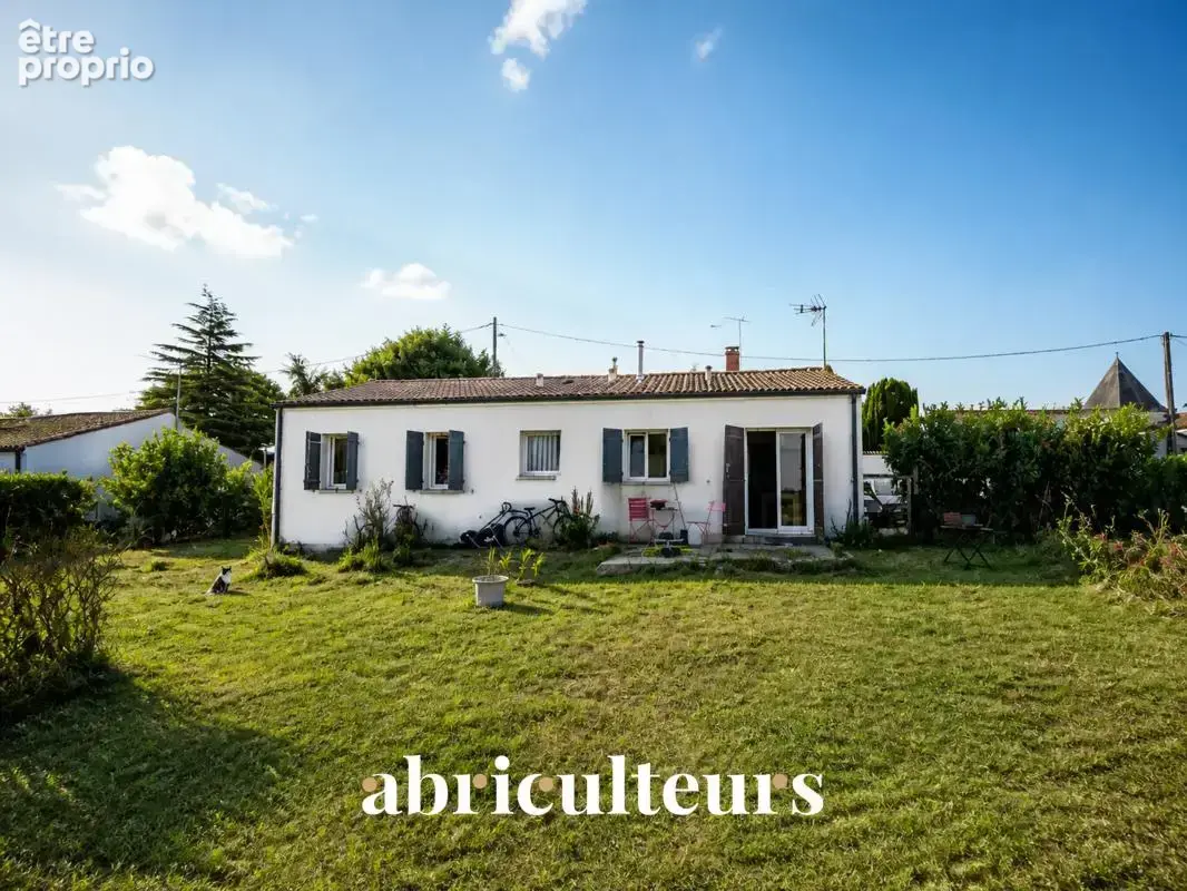Maison de plain-pied 100 m² au cœur d'un quartier calme en vente à Mainxe-Gondeville (16200) - photo 9