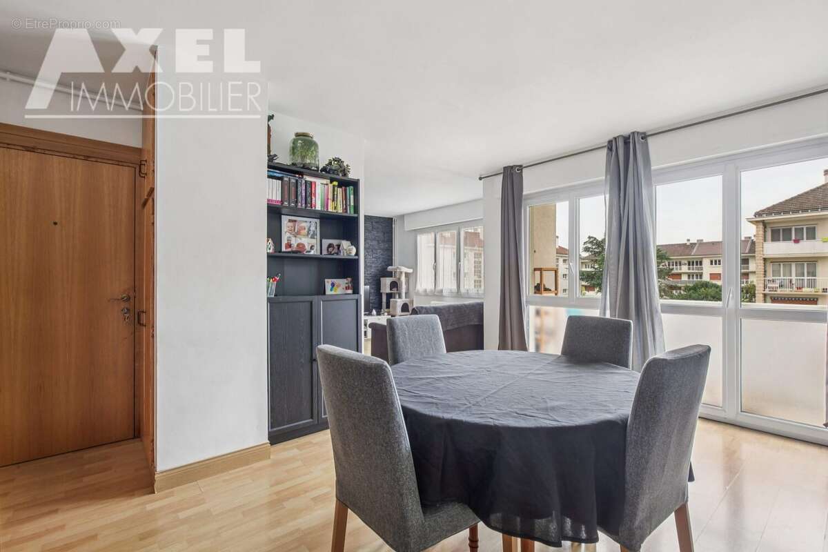 Appartement à BOIS-D'ARCY