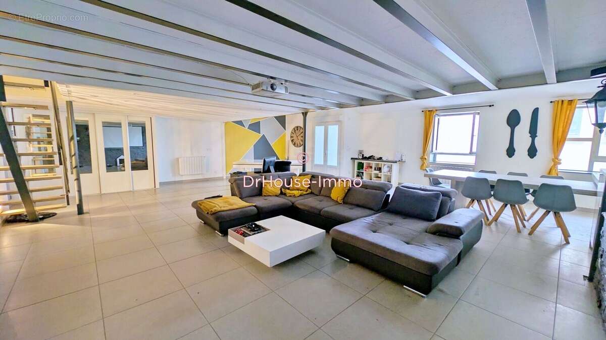 Appartement 155 m² à Saint-Etienne  - photo 98