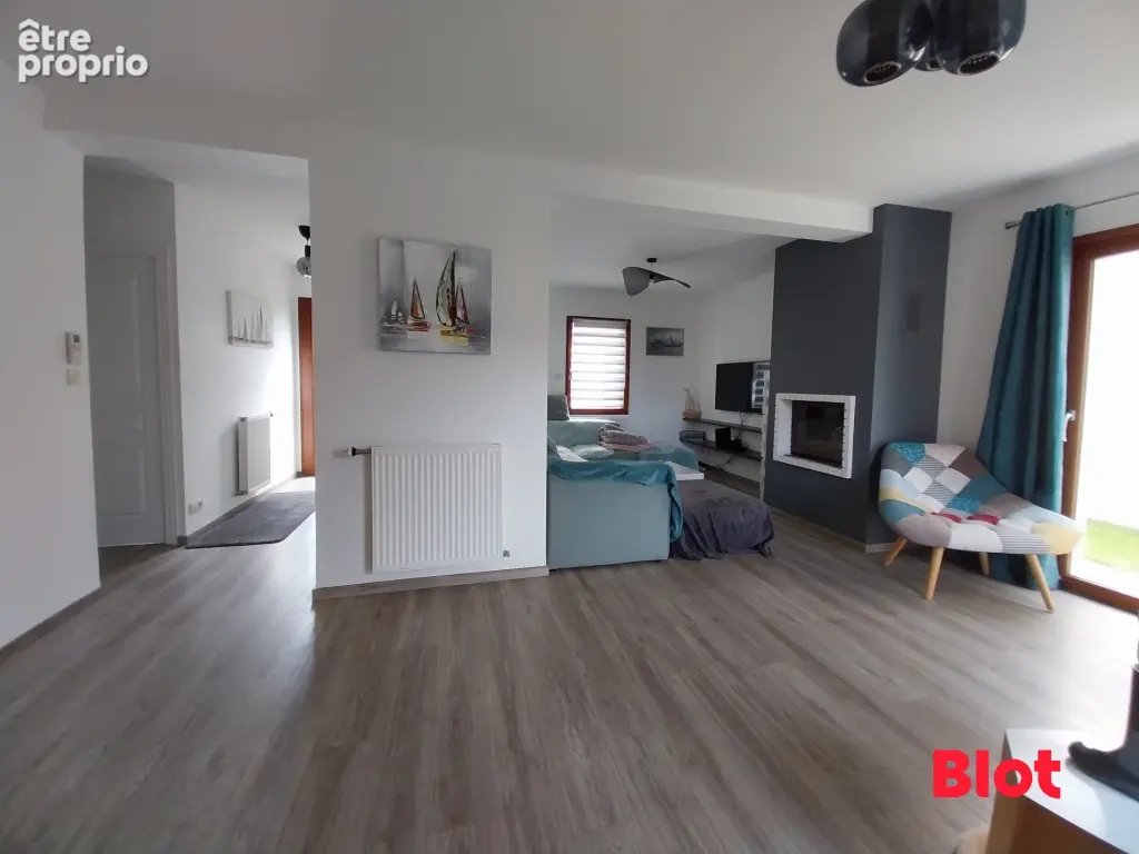 Maison 9 pièces 177 m² à vendre à Saint-Coulomb (35350) - photo 2