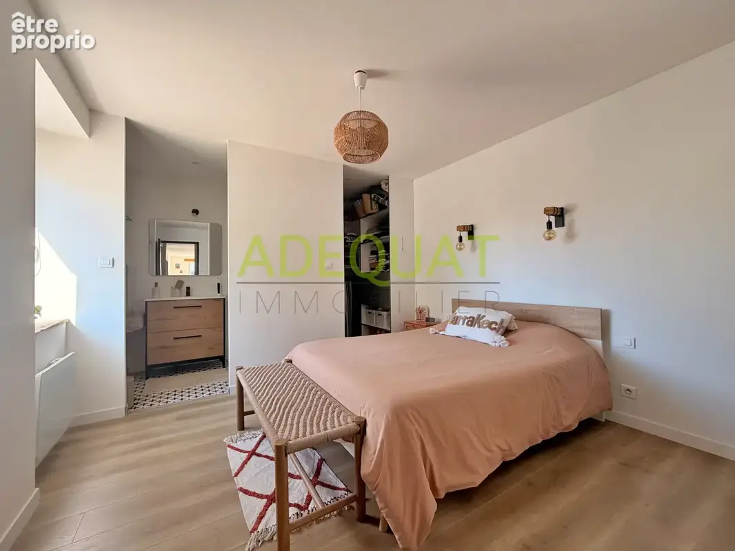 Exclusivité   cessieu   maison de village 110 m2 avec extérieur - photo 8
