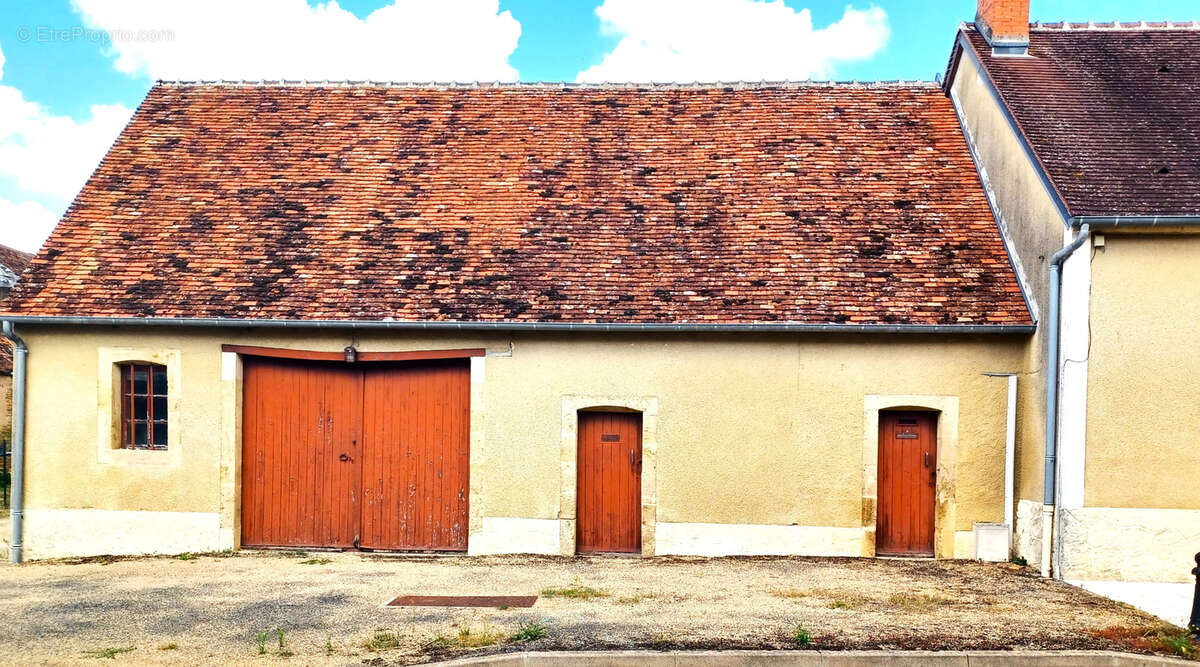 Maison à MORNAY-BERRY