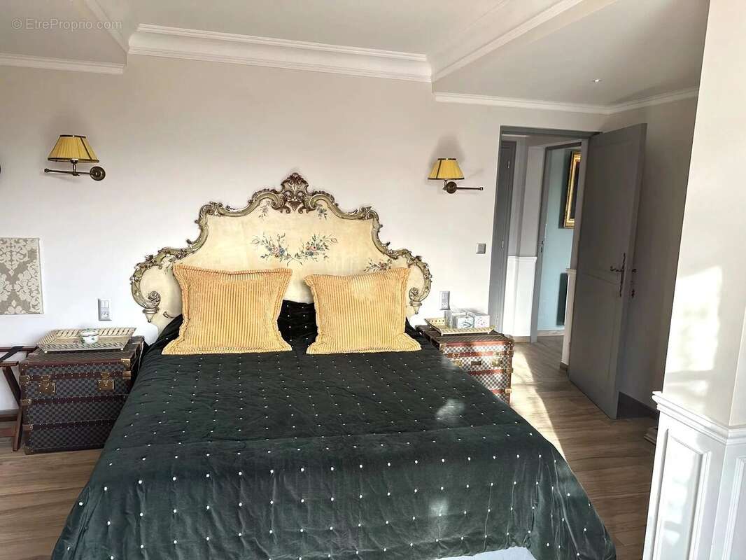 Maison à LA GARDE-FREINET