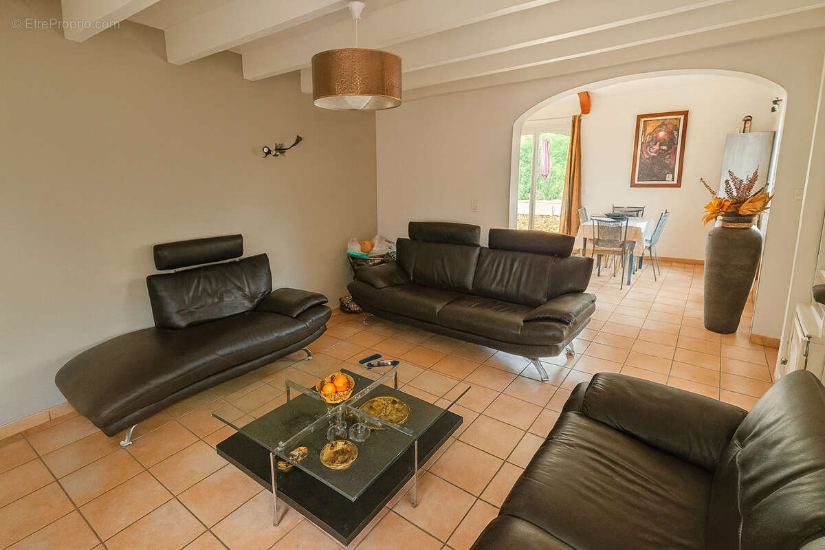 Maison à LE PASSAGE