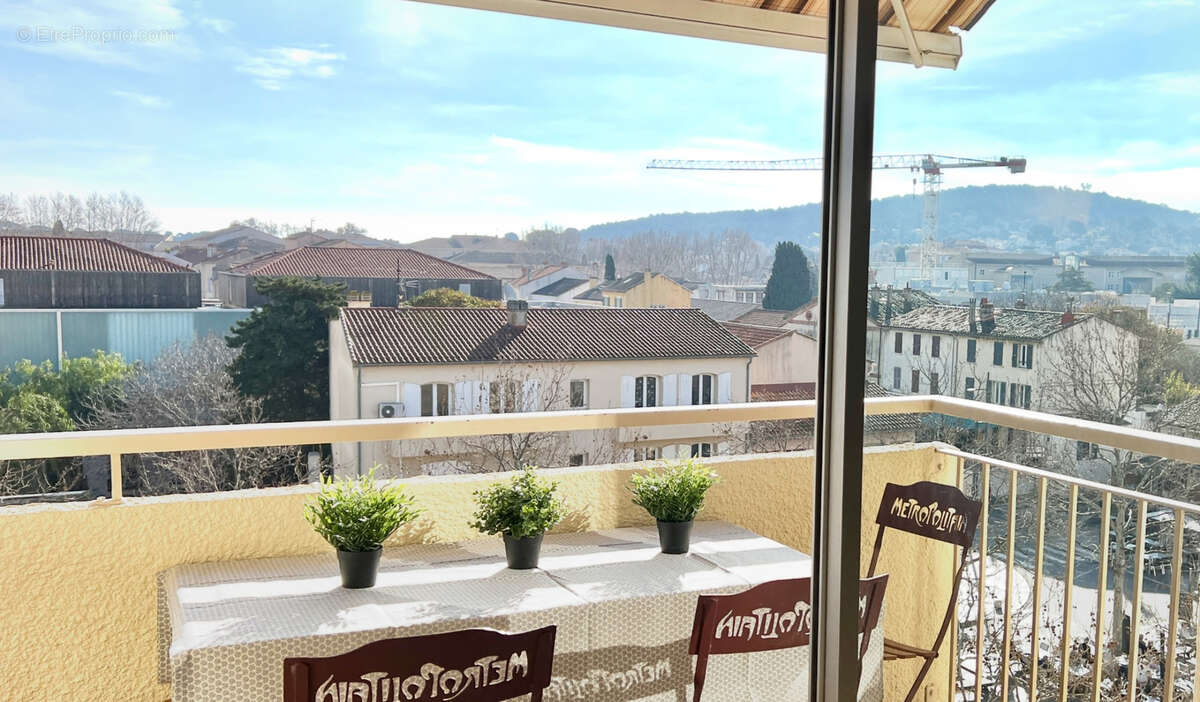 Appartement à SIX-FOURS-LES-PLAGES