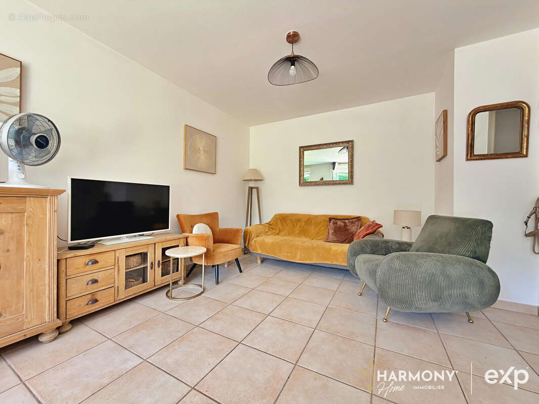 Appartement à VAUVENARGUES